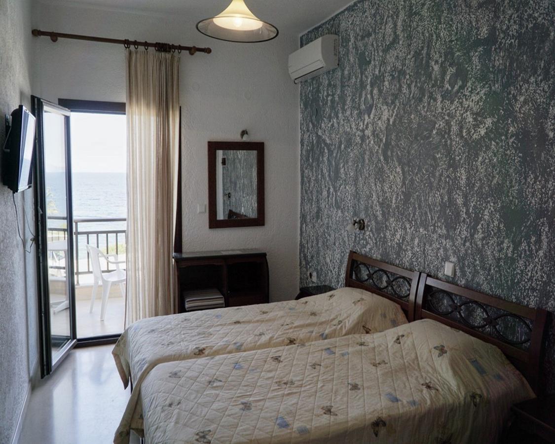 Kiwi Kastle Aparthotel เนอาโฟเกีย ภายนอก รูปภาพ
