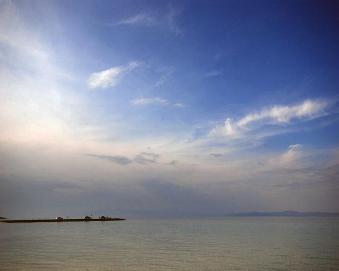 Kiwi Kastle Aparthotel เนอาโฟเกีย ภายนอก รูปภาพ
